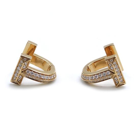 TIFFANY&Co.（ティファニー） Tワン ハーフ パヴェダイヤ ハギーピアス 