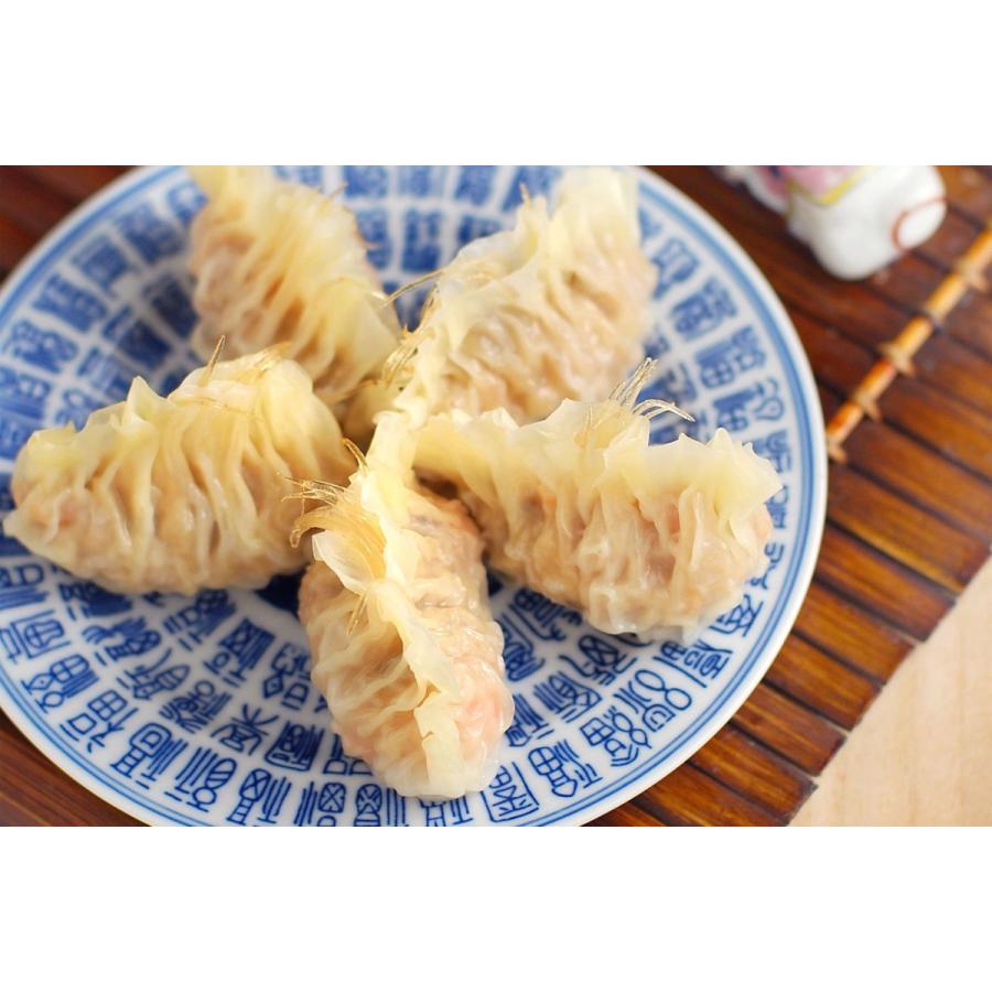 お歳暮 惣菜 中華 点心 飲茶 グルメ 横浜大飯店 ふかひれ入り餃子 (8個入り) 総菜 お土産 グルメ お取り寄せ 横浜中華街 贈り物 高級 ギフト プレゼント|yokohama-daihanten|03