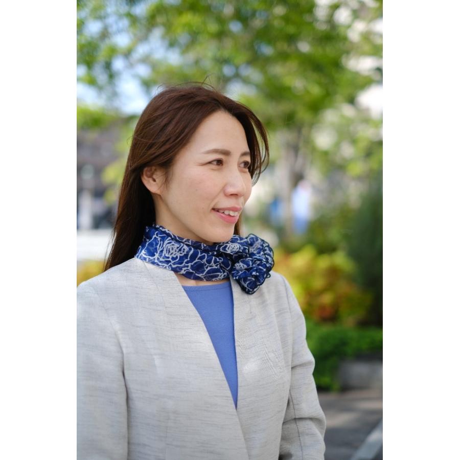 ワンタッチスカーフ 線花柄 横浜スカーフ かんたんスカーフ おしゃれ