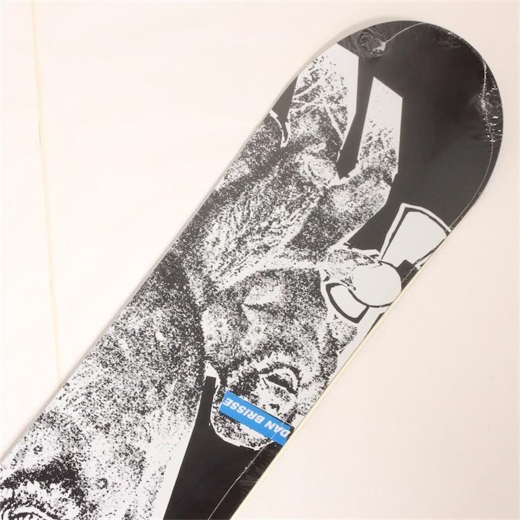 新品 13-14 CAPITA DBX VOLCOM コラボ サイズ154cm 【新品 新品 13-14 CAPITA DBX VOLCOM コラボ サイズ154cm 【新品