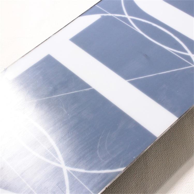 17-18 BURTON Custom サイズ150cm 【中古】スノーボード 板 スノボ バートン カスタム フリーラン パーク オールラウンド メンズ 2018年 型落ち 