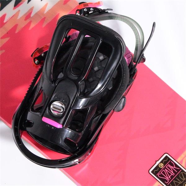 SALOMON FLUX スノーボード 黒/ピンク SALOMON FLUX スノーボード 黒/ピンク FLUX スノーボード｜ムラサキ