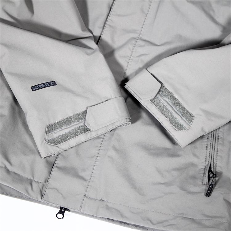 VOLCOM 美品 17-18 L GORE-TEX JKT サイズUS-XS 【中古 VOLCOM 美品 17-18 L GORE-TEX JKT サイズUS-XS 【中古