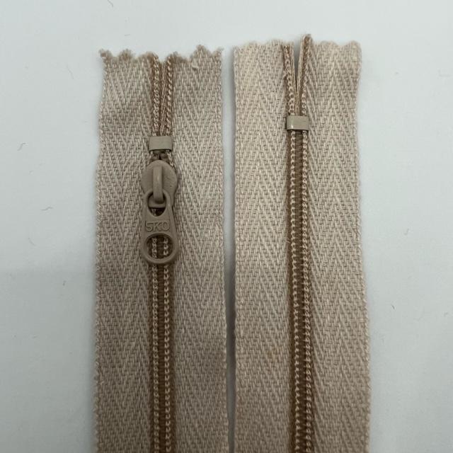 在庫処分 アウトレット セール】 ファスナー SKO アイボリー 約15.2cm
