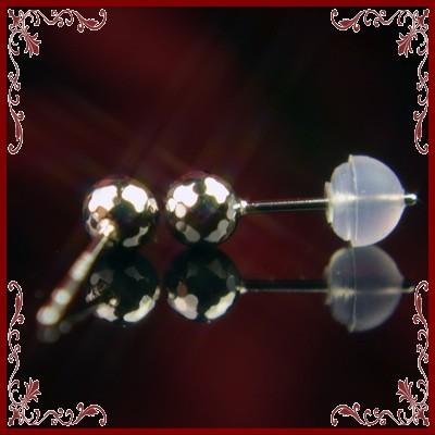 エントリーでP10倍 Pt900プラチナミラーボールピアス【4mm】【プラチナ