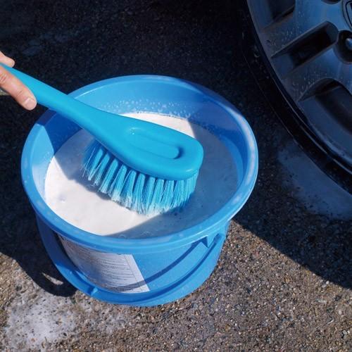 固形カーシャンプー (バケツ石けん) 5kg 2個 石鹸 車 自動車 洗車用品 洗車グッズ 洗剤 クリーナー 中性 ボディ タイヤ