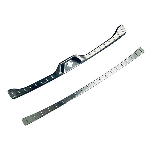 トヨタ（TOYOTA） ヴォクシー ノア 90系 ラゲッジ スカッフプレート