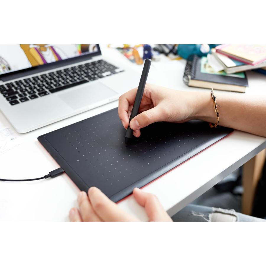 【即購入OK】ペンタブ ワコム ペンタブ One by Wacom Medium が脅威の38%OFF！｜あかうさ📸
