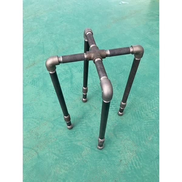 ガス管のDIYキット スツール脚 配管を使ったインダストリアル