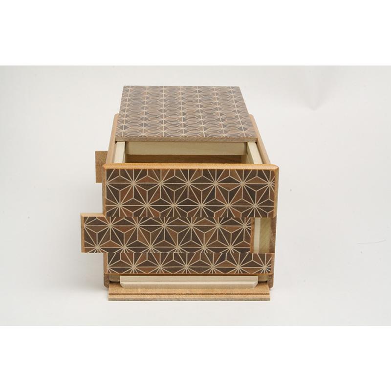 箱根寄木細工 秘密箱　21回　中型木製収納ボックス 箱根寄木細工 秘密箱（からくり箱）21回仕掛け 中 4寸