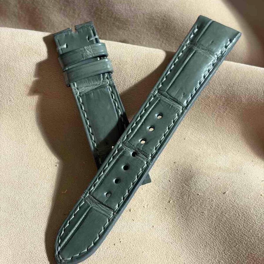 cro-2051 クロコダイル 腕時計ベルト グレー　(ラグ幅20 mm - バックル幅18 mm)