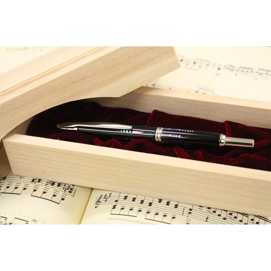PILOT　万年筆　キャップレス　螺鈿　水面　細字　F　fountain pen m.jpg