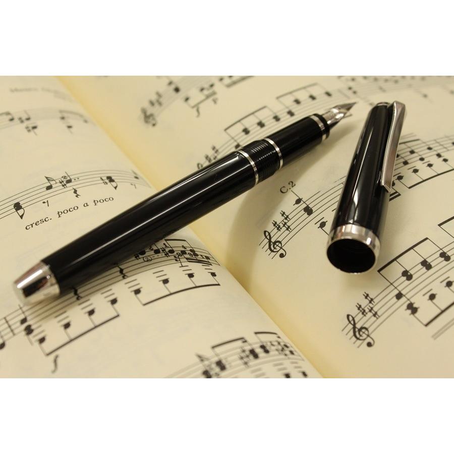 パイロット　PILOT　Elabo 万年筆　ペン先 14K585　S.F PILOT（パイロット） 万年筆 エラボー ELABO 黄銅(真鍮) ブラック FE