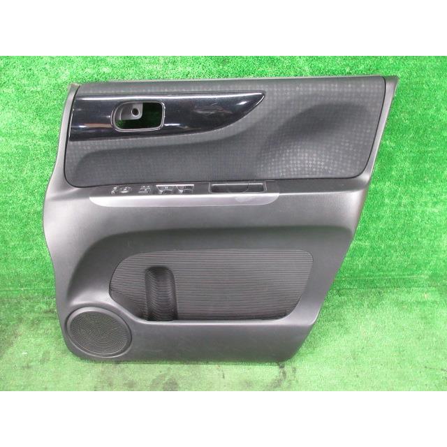 N-BOX DBA-JF1 右フロントドアトリム 内張り 660 G 2002766 : 株式会社