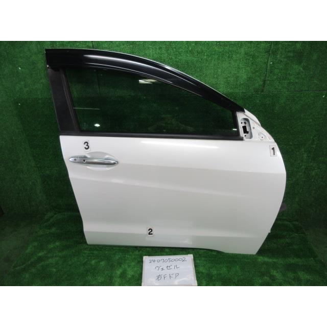 ヴェゼル ホンダ DAA-RU3 右フロントドア NH788P ハイブリッドZ ホンダ