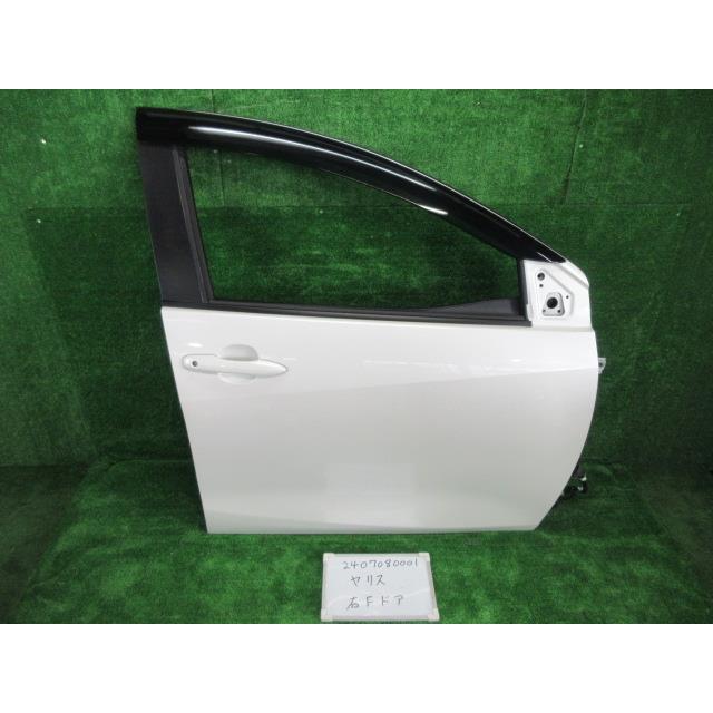 ヤリス 5BA-MXPA10 右フロントドア 070 G 402016 : 株式会社YOSHIOKA