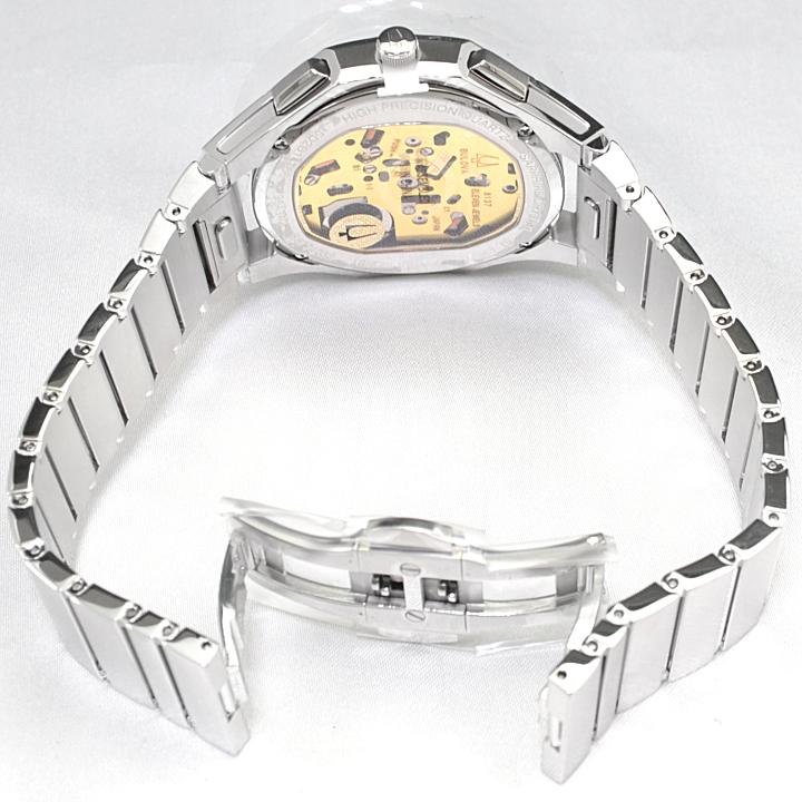 ブローバ カーブBULOVA CURV 96K117 262KHz 高精度クオーツムーブメント ブラウン文字盤 41mm 専用BOX付き CURV（カーブ）〉誕生10周年記念モデルの画像