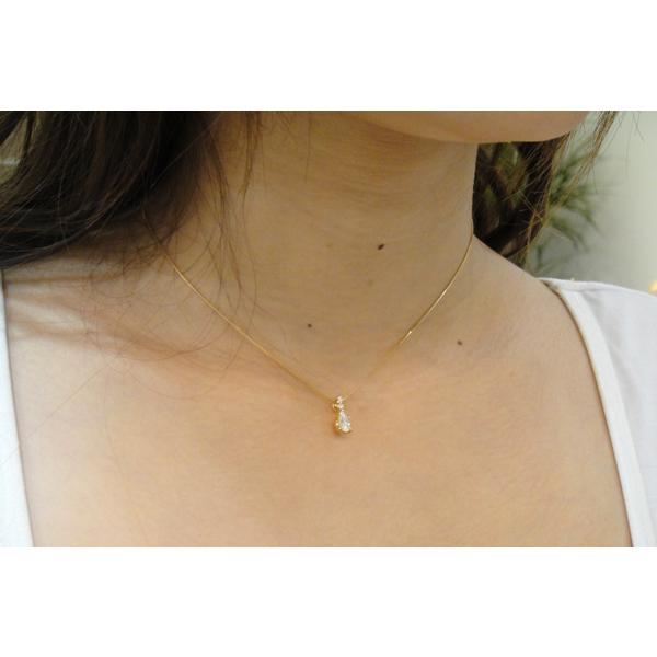 ファンシーズ K18ダイヤモンドネックレス (オーバルシェイブ)カット