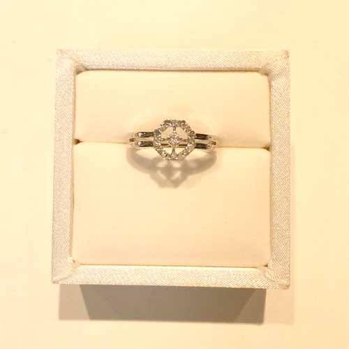 スイート10ダイヤモンド Sweet 10 Diamond K18WG ダイヤモンド リング   0.10ct 　WRD1R022W   【正規保証書付き】<の画像