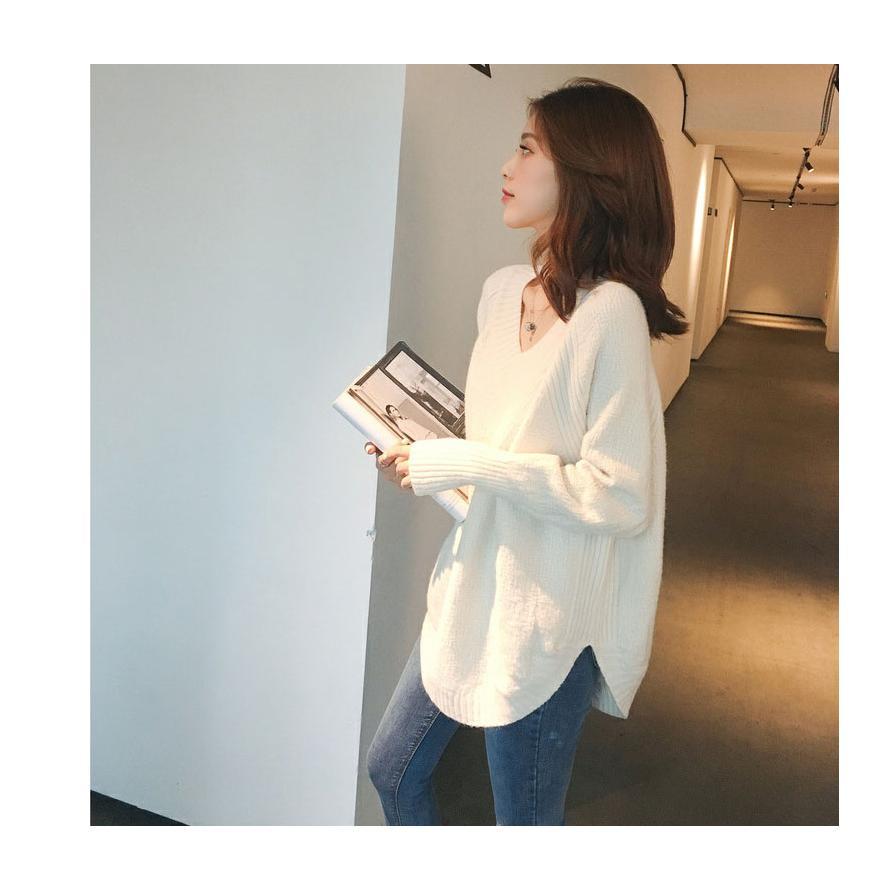 Vネックロングニット トップス 長袖 お尻丈 上品 Vネック 体型カバー シンプル 重ね着 デイリー 韓国ファッション おしゃれ 秋冬コーデ |  | 06