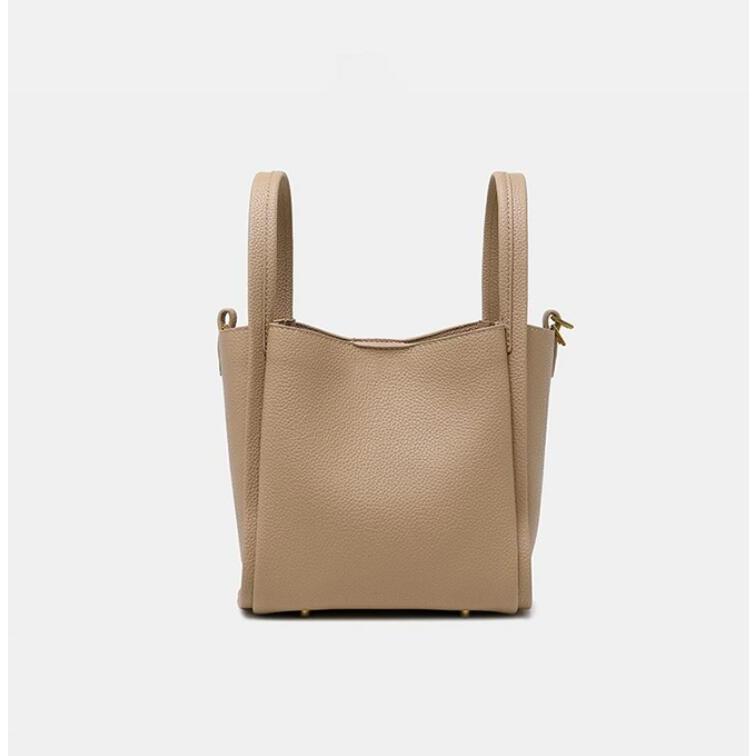 バッグインバッグ キューブバッグ 本革 ハンドバッグ レディース