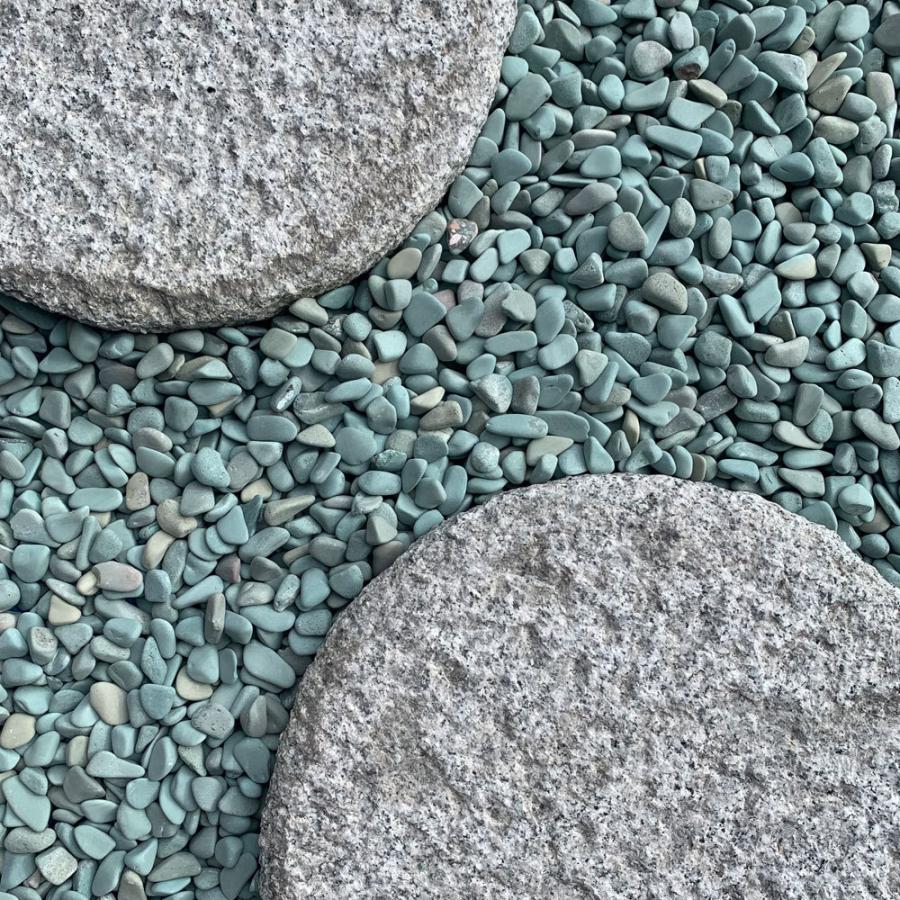 砂利 緑 ライトグリーン 色鮮やか 玉石 敷き砂利 ガーデニング 新緑花石砂利 5分 約 30ｍｍ 約36kg入り 2 E Garden 通販 Yahoo ショッピング