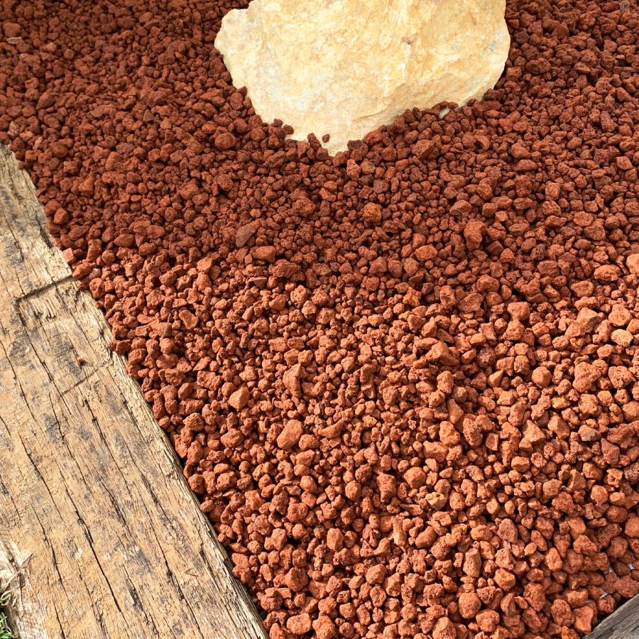 赤スコリア 溶岩 砂利 外構 赤 3-10mm 30kg : E-garden ヤフー店