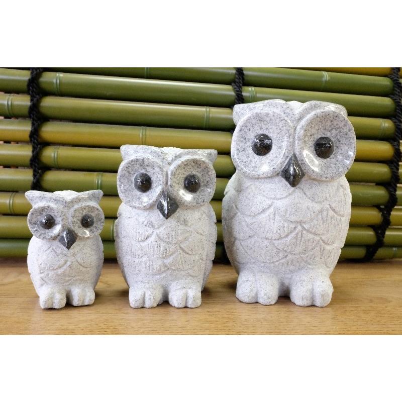 白い御影石の梟の彫刻1対台石付き