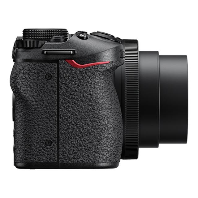 ニコン（Nikon） デジタル一眼カメラ Z 30 16-50 VR レンズキット