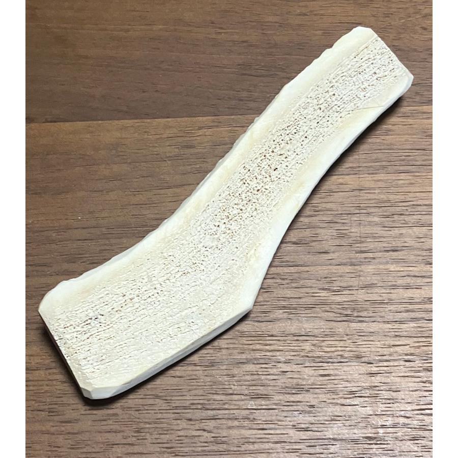 鹿の角 犬用 おもちゃ ガム 犬のおやつ 鹿角 割り 中型犬用 D | 