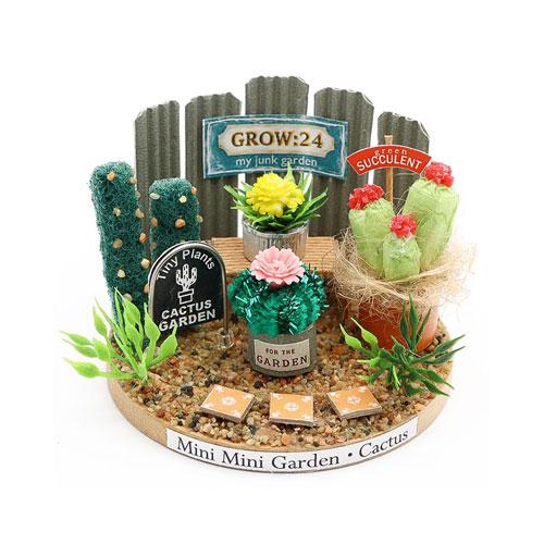 ビリーの手作りドールハウスキット ミニミニガーデン / CACTUS