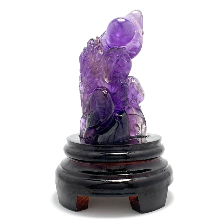 コレクション　帝王紫　ウルグアイ産アメジスト　龍彫　濃紫 コレクション】ウルグアイ産アメジスト 龍彫刻 約1.18kg 台座付 - メルカリ