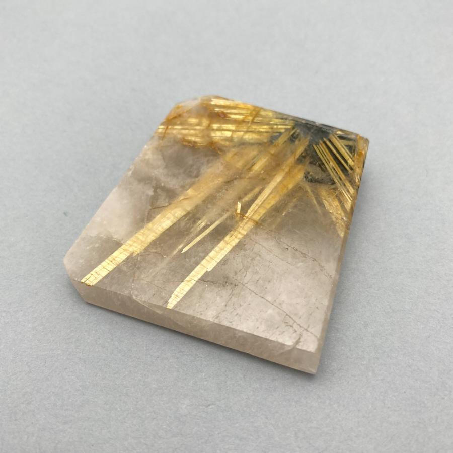 タイチンルチル 金針ルチル ラフカット 原石 39gの画像