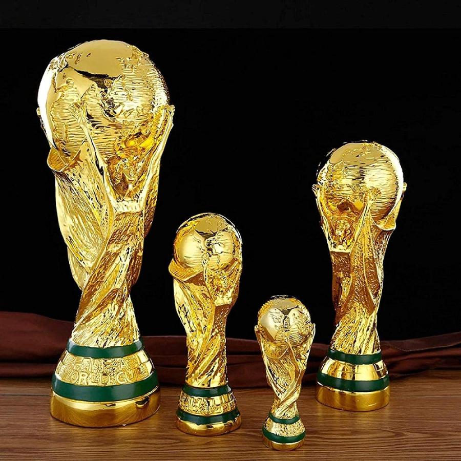 ワールドカップのトロフィー、サッカー選手権のトロフィー、2026年の