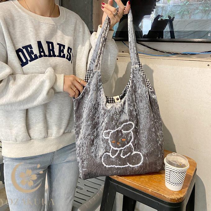ベロア トートバッグ クマ 刺繍 キラキラ 光沢 ベア クラッシュ