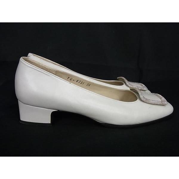イヴ・サンローラン　白のヒール パンプス イブサンローラン 36 1/2 白 パンプス シューズ 靴