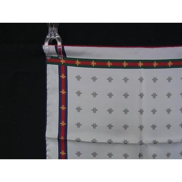 未使用 GUCCI シルク ポケットチーフ 蜂柄 GUCCI □新品□未使用□ グッチ シルク100% ビー 蜂 BEE