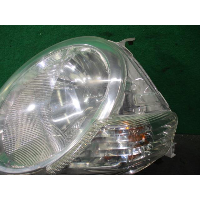 シエンタ(車) シエンタ DBA-NCP81G 左ヘッドランプ 1E7 81150-52820