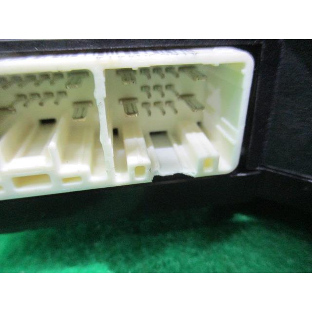 NOAH ノア DBA-ZRR70G 左パワースライドドアモーター 1F7 85006-28090 