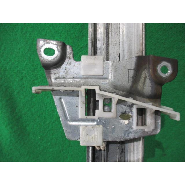 ネイキッド LA-L760S 右Fドアレギュレータ・モーター S28 69810