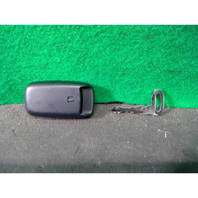 ルーミー 5BA-M910A キーレスリモコン X07 89994-B1280 : YRCヤフー