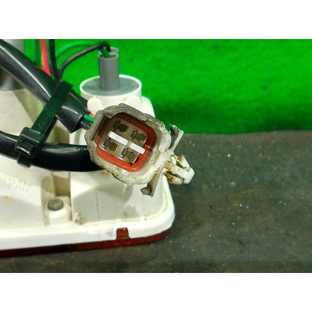 NT100クリッパー EBD-DR16T 左テールランプ 26U 26555-4A01A : YRC