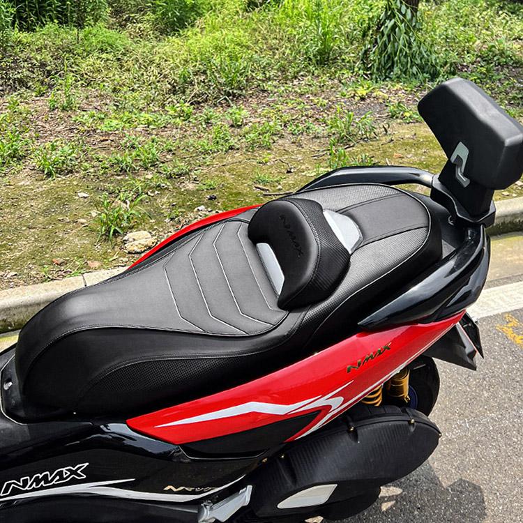 YAMAHA（ヤマハ） NMAX155/125(SEG6J/SG66J)用社外シート 黒レザー＋