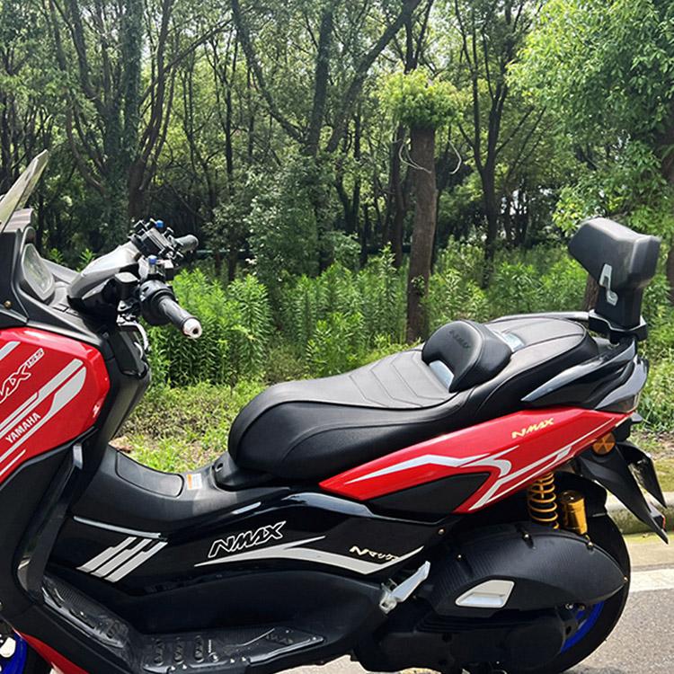 YAMAHA（ヤマハ） NMAX155/125(SEG6J/SG66J)用社外シート 黒レザー＋