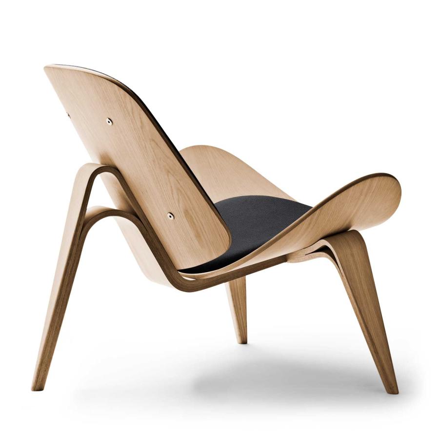 Carl Hansen ＆ Son（カール・ハンセン＆サン） CH07 Shell Chair