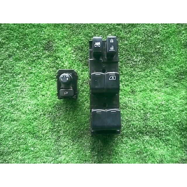 インプレッサ DBA-GP7 パワーウインドウスイッチ ♪050612 : BW山本
