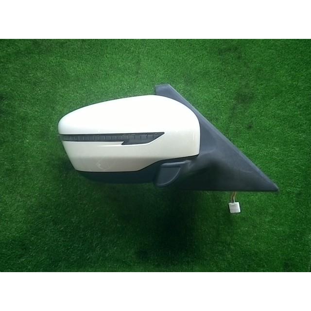 セレナ DAA-GFC27 右ドアミラー 右サイドミラー 96301-5TA0A 070278