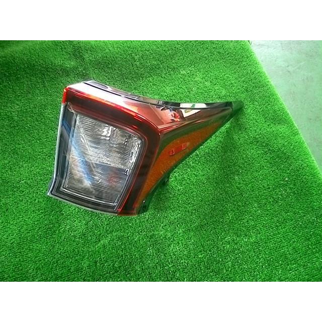 プリウス 6AA-ZVW51 右テールランプ 81550-47472 070493 : BW山本商店