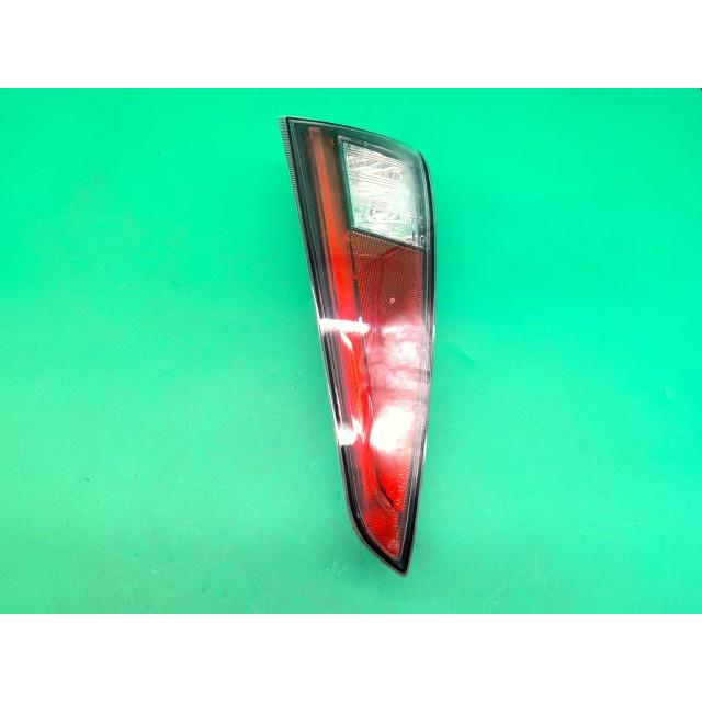 プリウス DAA-ZVW50 右テールランプ 81580-47020 080111 : BW山本商店