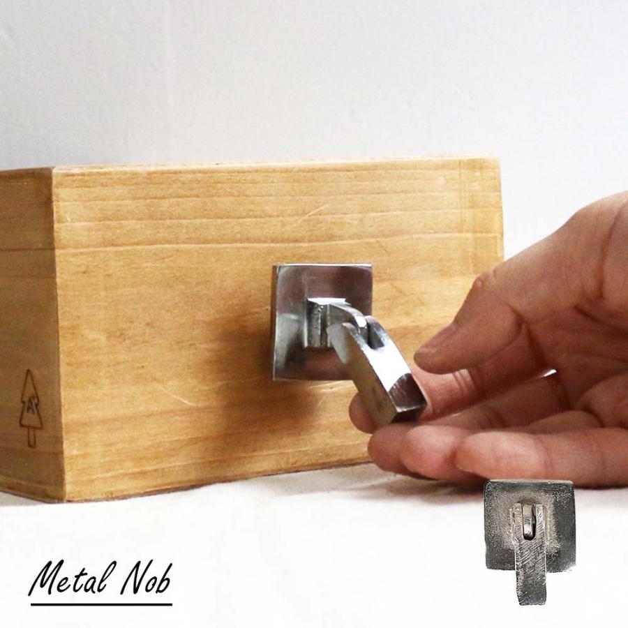 メタル ノブ 引き出し 取っ手 ノブ 家具 インテリアレトロ アンティーク メタル おしゃれ 箪笥 タンス たんす ハンドル つまみ Dltn3026 レトロおしゃれ雑貨家具のプリズム 通販 Yahoo ショッピング